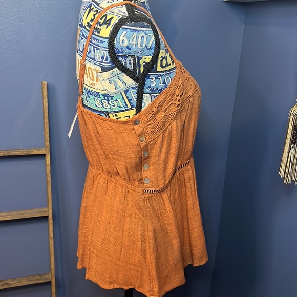 Eyeshadow Tank Top NWT Large - Picture 5 of 6